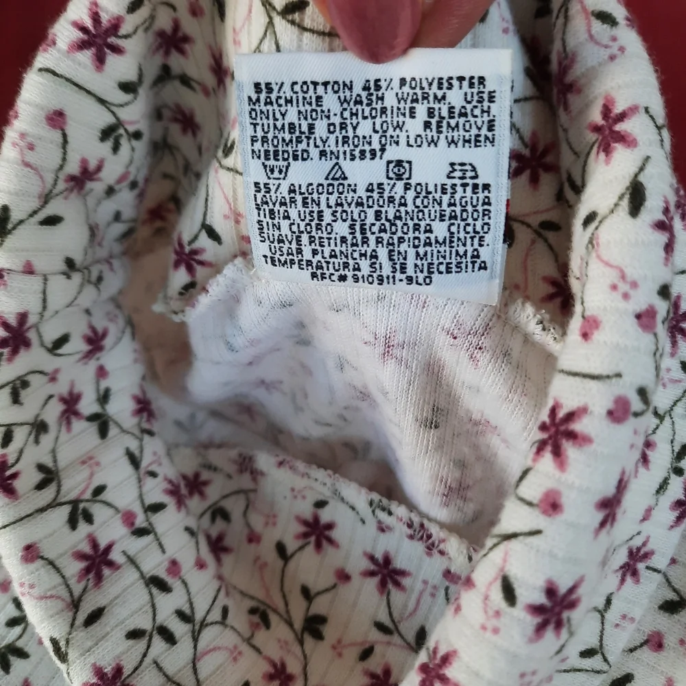 Floral Print Turtleneck - Picture 4 of 6